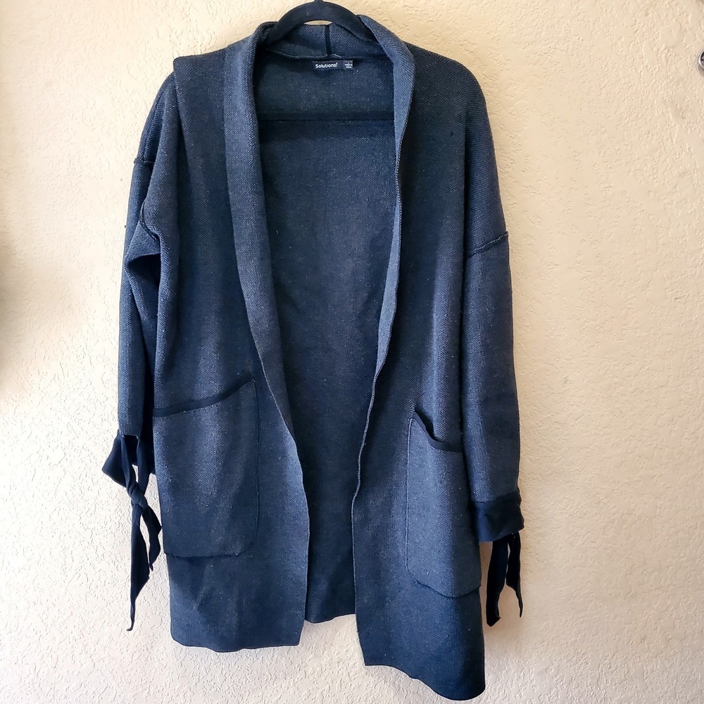 Solutions ● Women's‎ Gray Mid-Length Tweed-Like Knit Cardigan ● Size Large